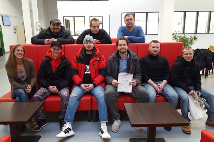 Abschluss der Facharbeiter Metall (FAM) 02/18 Abschluss der Facharbeiter Metall (FAM) 02/18