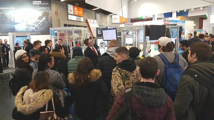 SPS-Messe Nürnberg bietet Einblick in die Berufswelt SPS-Messe Nürnberg bietet Einblick in die Berufswelt