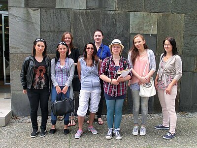 Auszubildende und BaE-Team auf der JOBAKTIV Nürnberg Auszubildende und BaE-Team auf der JOBAKTIV Nürnberg