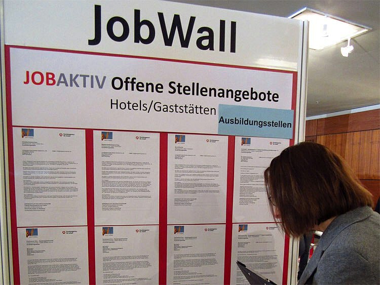 Auszubildende und BaE-Team auf der JOBAKTIV Nürnberg Auszubildende und BaE-Team auf der JOBAKTIV Nürnberg