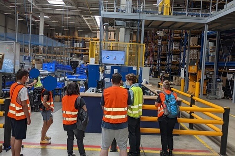 Berufsorientierung vor Ort – Werkstattschule goes Logistik Berufsorientierung vor Ort – Werkstattschule goes Logistik
