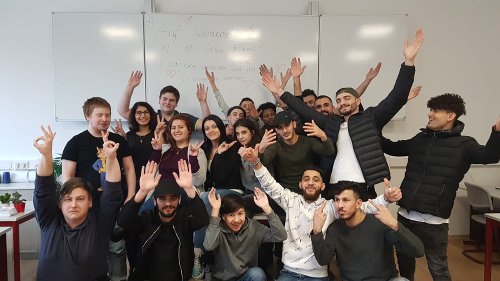 Die Schäfchen sagen danke und auf Wiedersehen! Die Schäfchen sagen danke und auf Wiedersehen!-2
