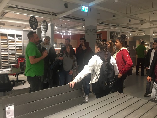 Betriebsbesichtigung bei MÖMAX Betriebsbesichtigung bei MÖMAX -1