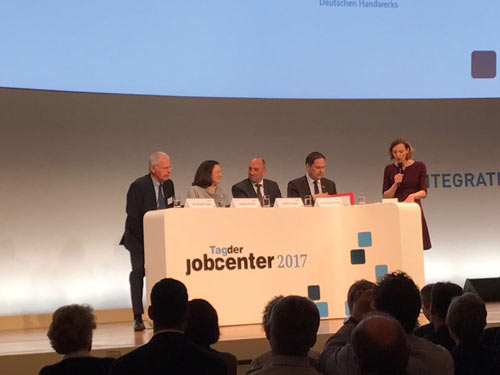 Teilnahme des EBW am Tag der Jobcenter im bcc Berlin Teilnahme des EBW am Tag der Jobcenter im bcc Berlin-2