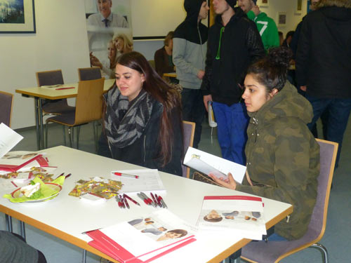 Besuch der Zeitarbeitsbörse 2017 beim Jobcenter Nürnberg Besuch der Zeitarbeitsbörse 2017 beim Jobcenter Nürnberg-1